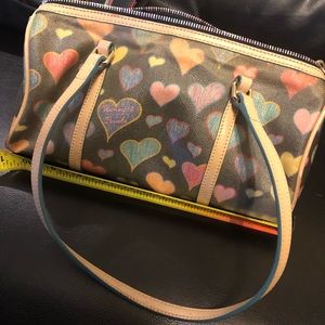 Dooney & Bourke heart handbag see photos! 🛑$firm